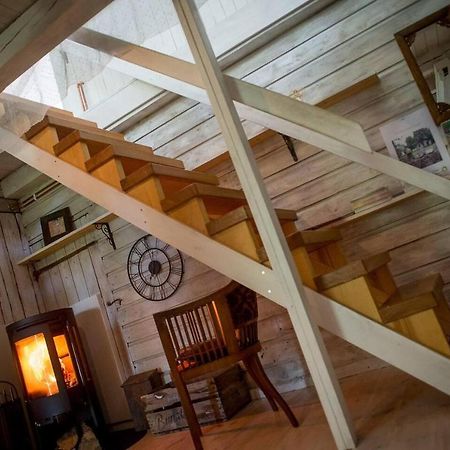 Romantic Spa Villa With Fireplace By The Lake Stjarnsund Kültér fotó